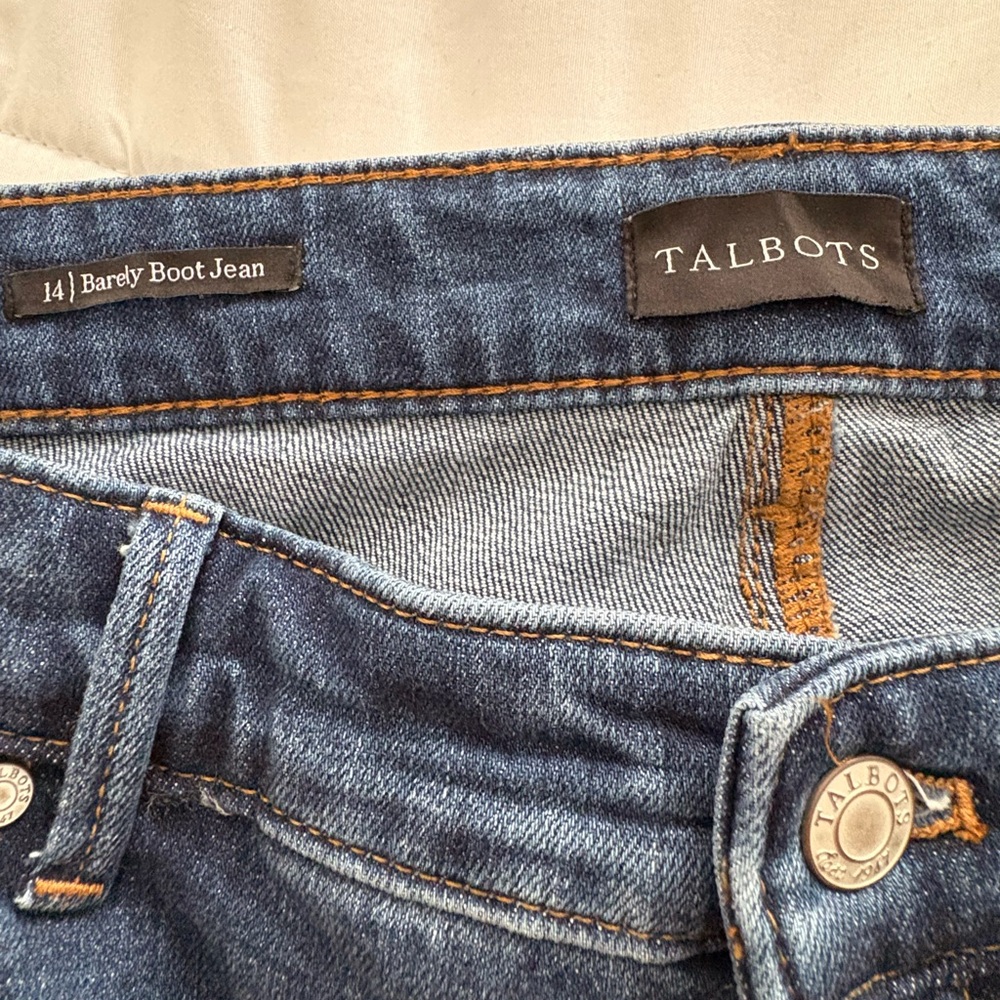 Talbots Women's Indigo Bootcut Jeans - Picture 2 of 4